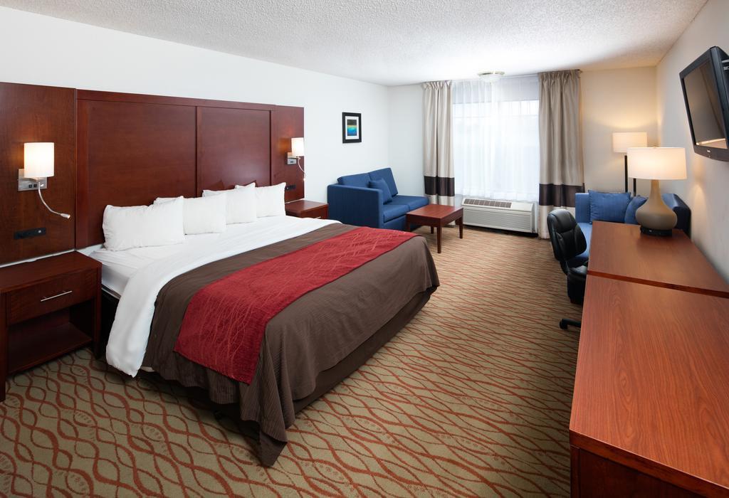 Red Lion Inn & Suites Auburn Bagian luar foto